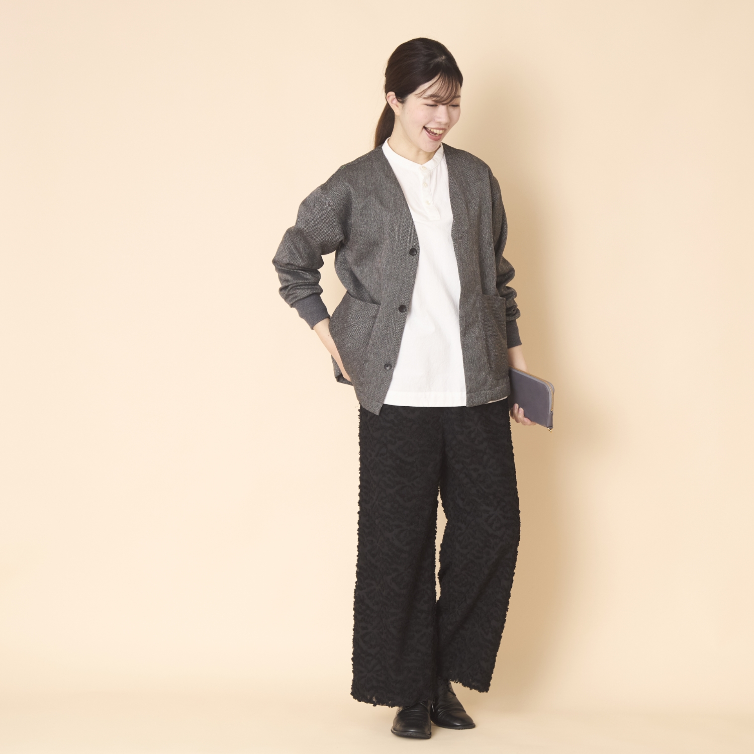 denicher/モノトーンフラワージャガード　イージーパンツ